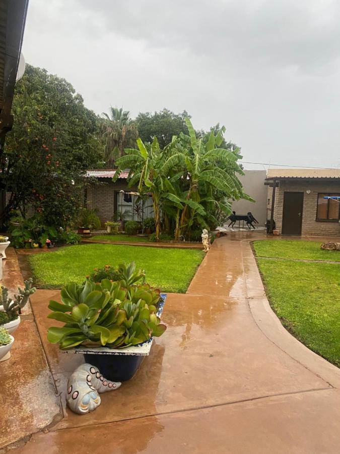 El-Kole Bed And Breakfast Tsumeb Exterior photo